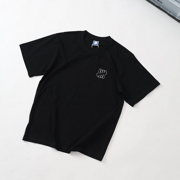 Black Printed Short-Sleeved T-Shirt Undefeated - Picture 2 of 3